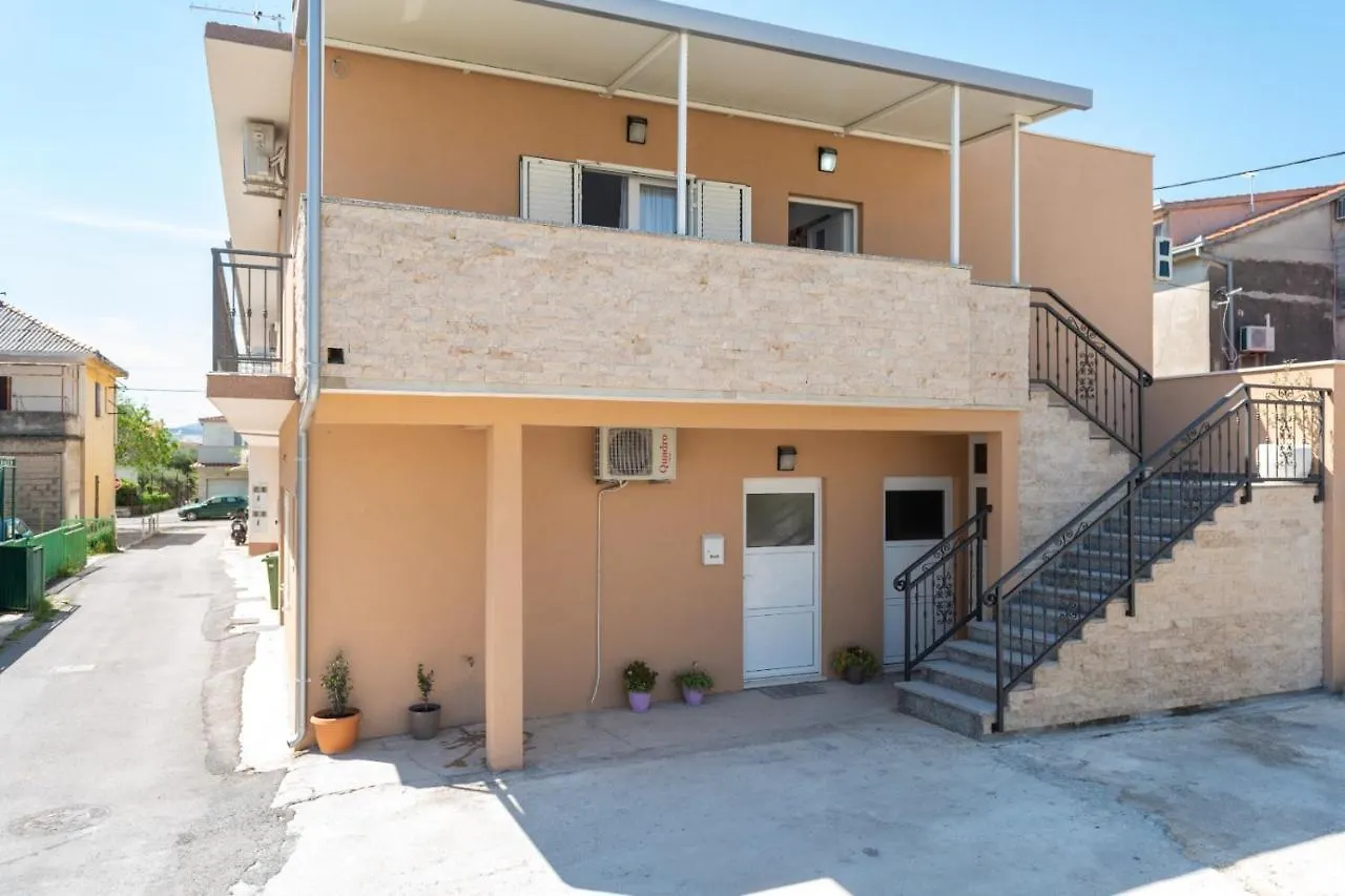 Apartment Vuletin Kastela
