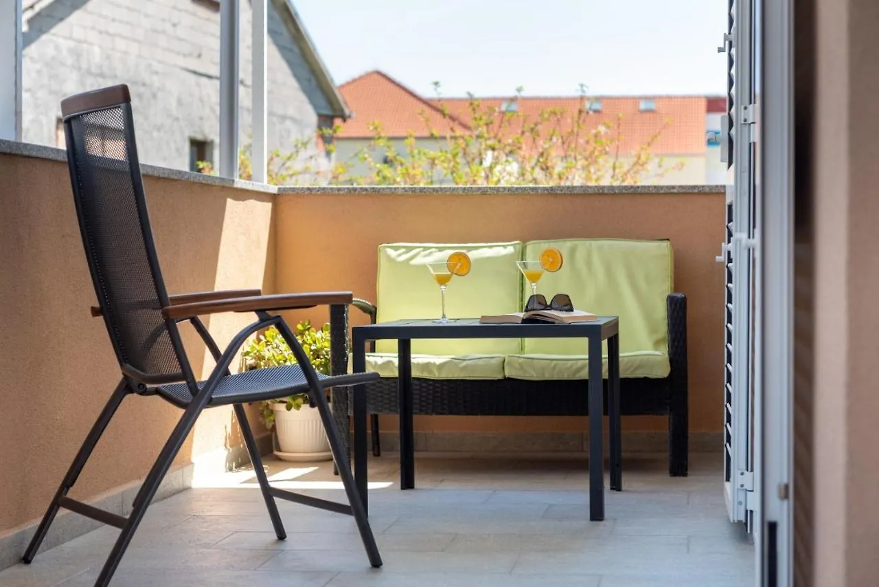 Apartment Vuletin Kastela Croatia