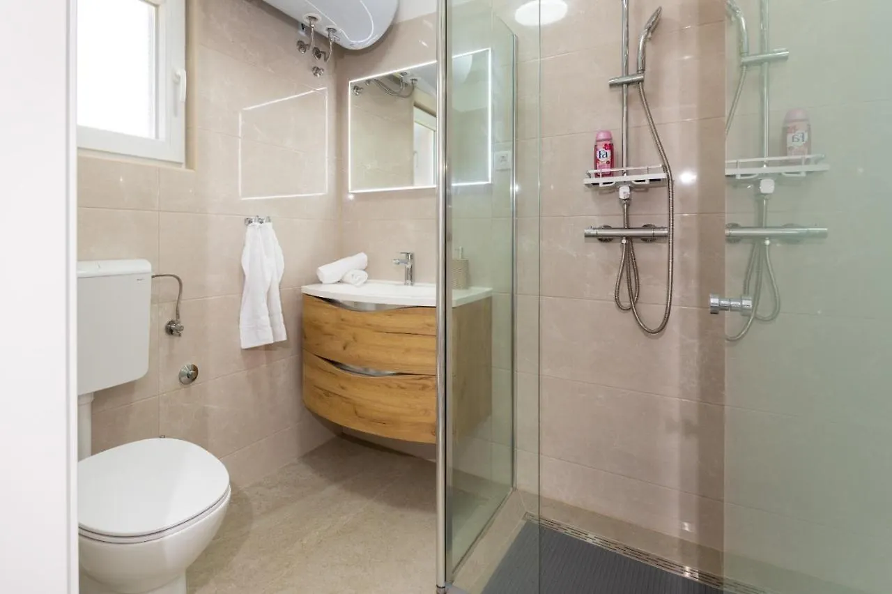 Apartment Vuletin Kastela Croatia
